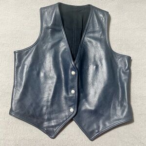 Concealment Shop Blue Leather Snap Up Holster Pocket Vest - Men’s Size Small